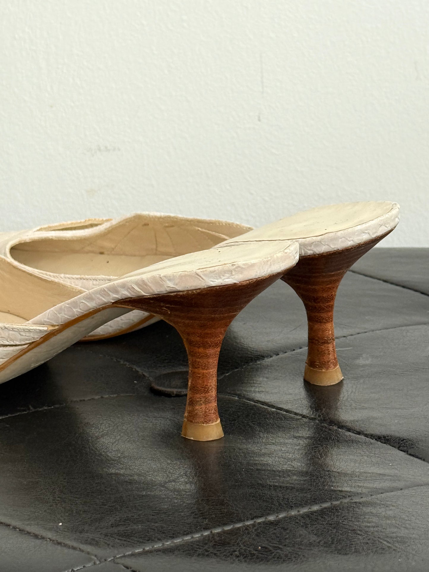 Zara Croc-Embossed White Leather Block Heel Mules — Y2K