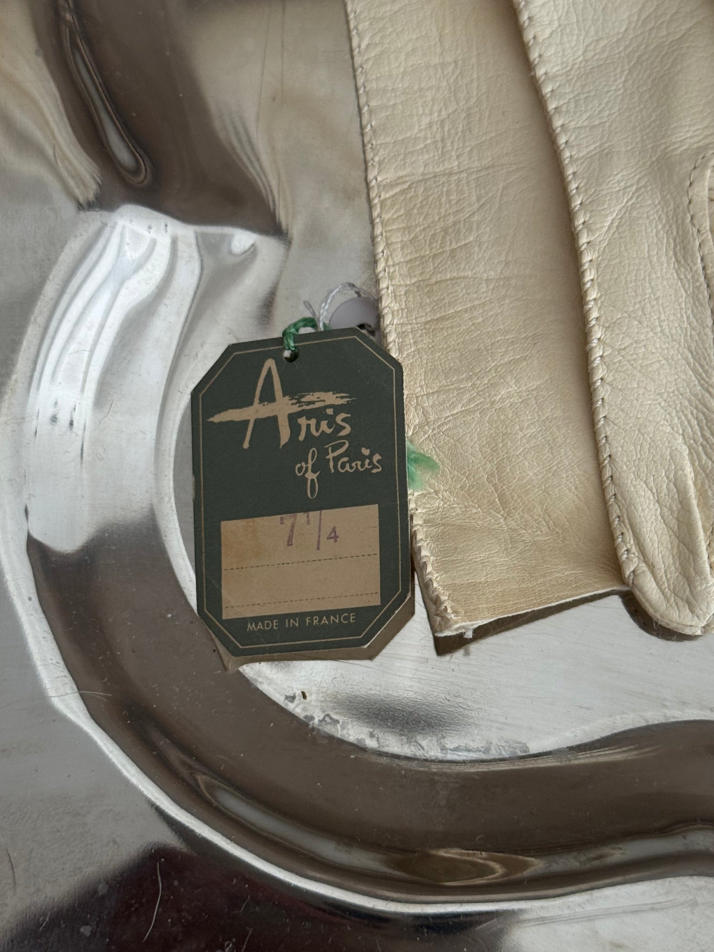 Ari's of Paris Leather Gloves