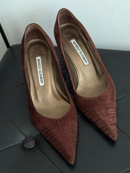 Manolo Blahnik Brown Woven Suede Pumps — 1990s